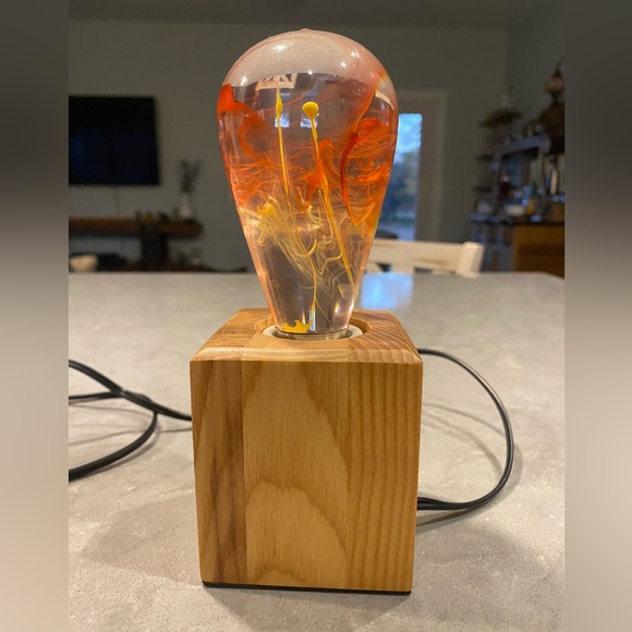 Solar Corona LED Light Bulb In Wooden Base Toggle Power Switch Ambient Lighting - Picture 3 of 12